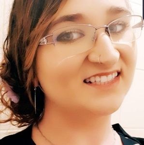 Meet your Posher, Nita